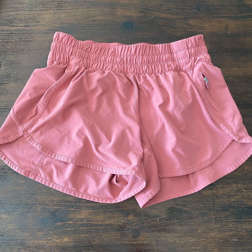 Lululemon Shorts Track That Mid rise 4" shorts Size 8